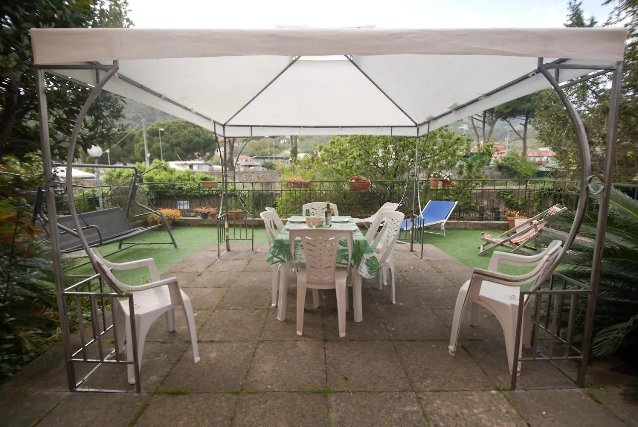 Noemi Apartment 5 Lands Paradise Levanto