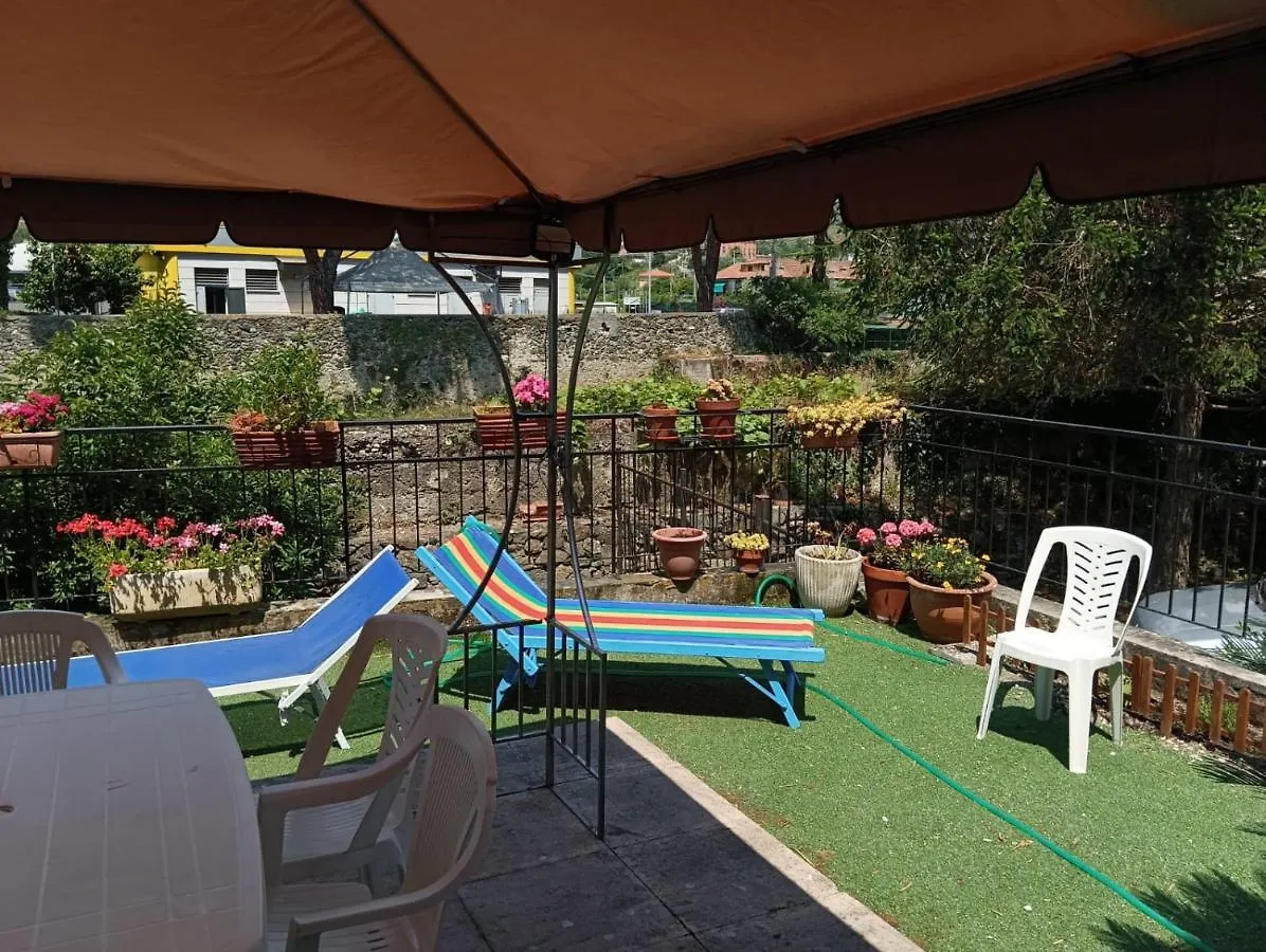 Noemi Apartment 5 Lands Paradise Levanto 0*,